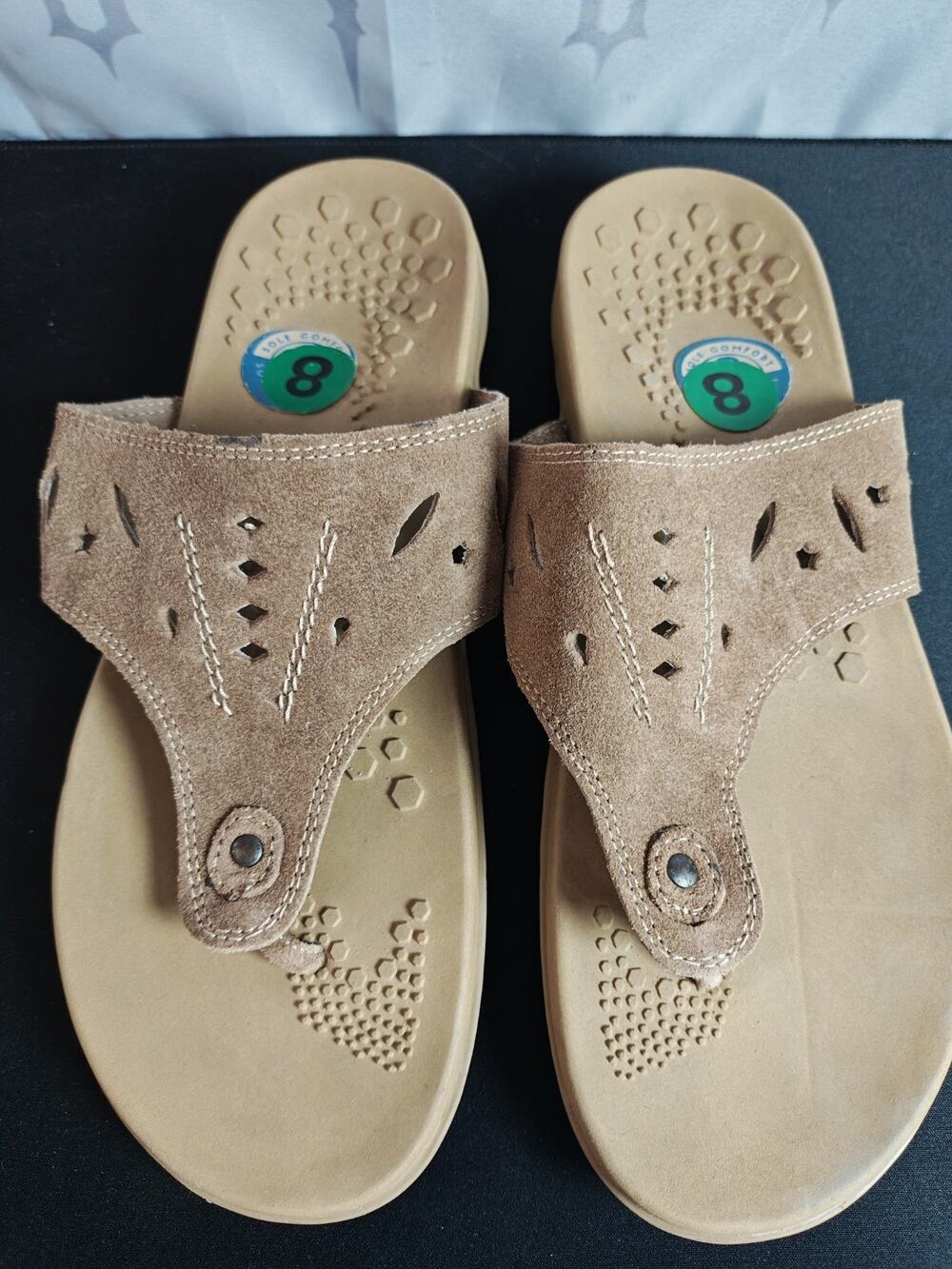 SOLE COMFORT Women's Size 9 Taupe Suede Sandal New Blems